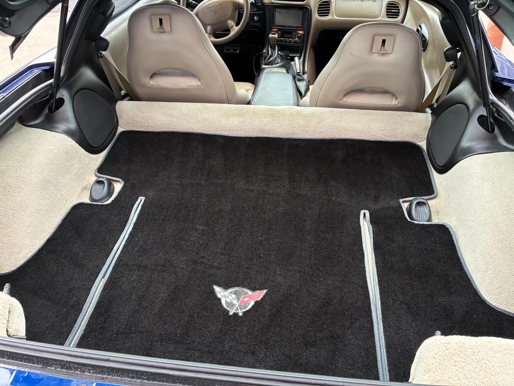 Chevrolet Corvette Coupe 2004