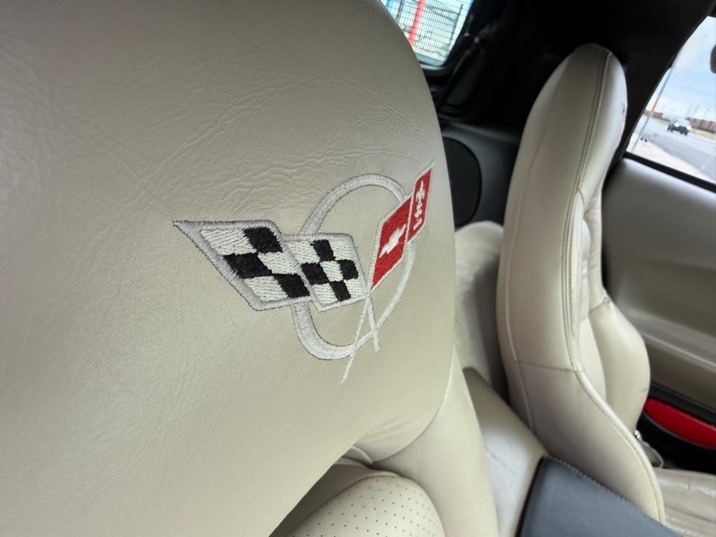 Chevrolet Corvette Coupe 2004