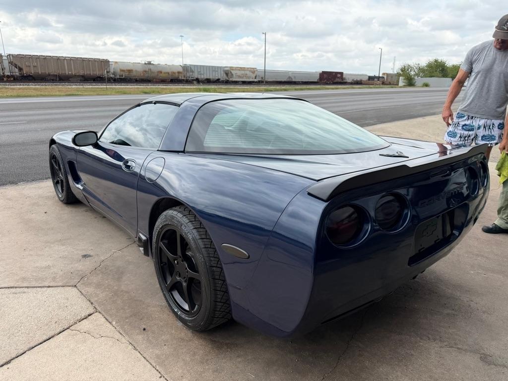 Chevrolet Corvette Coupe 2004