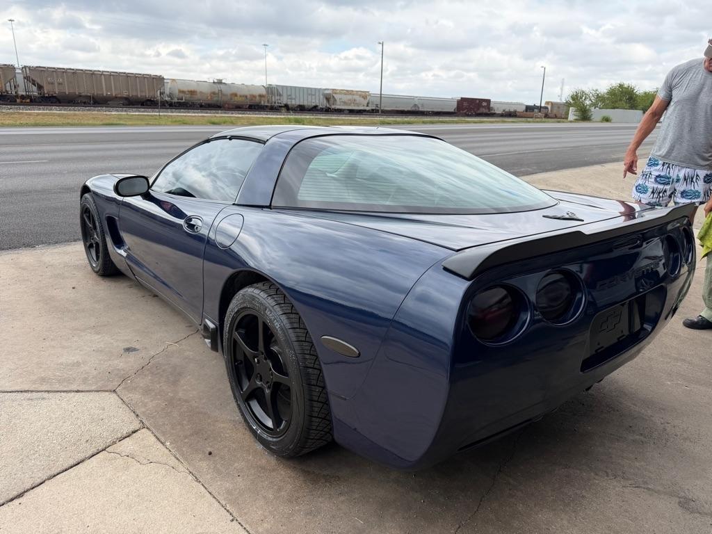 Chevrolet Corvette Coupe 2004
