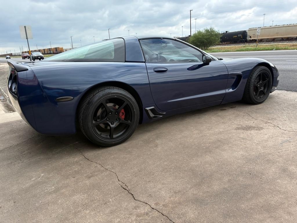 Chevrolet Corvette Coupe 2004