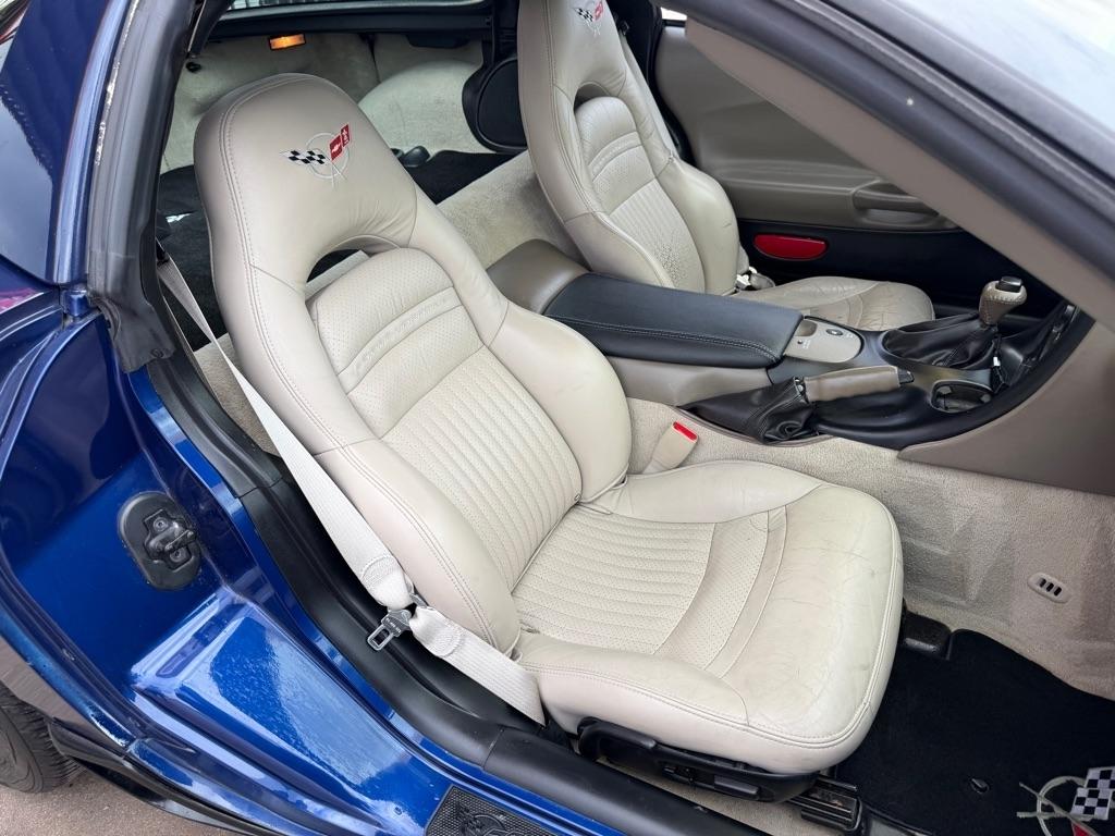 Chevrolet Corvette Coupe 2004