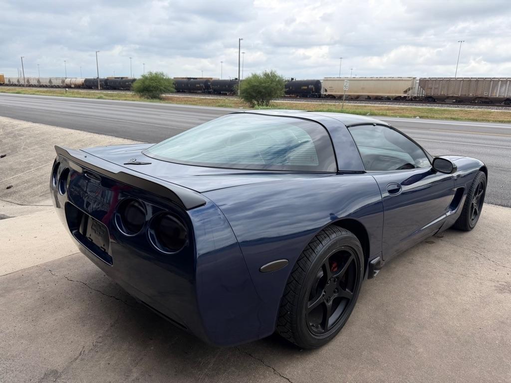 Chevrolet Corvette Coupe 2004
