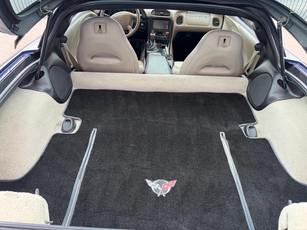 Chevrolet Corvette Coupe 2004