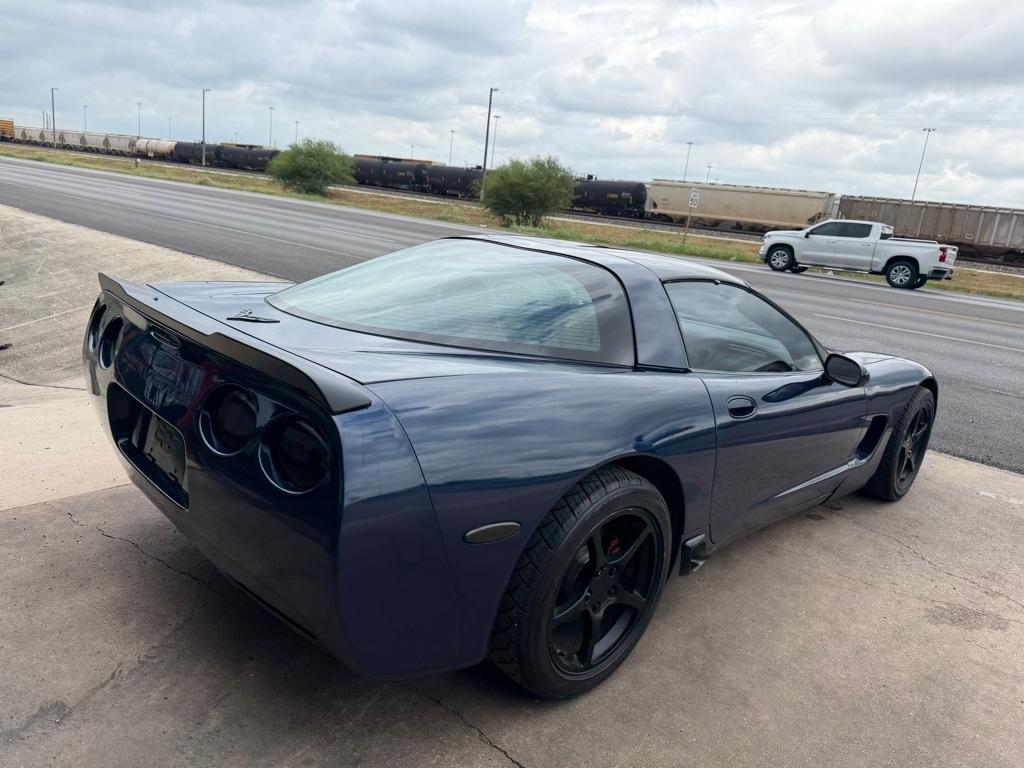 Chevrolet Corvette Coupe 2004