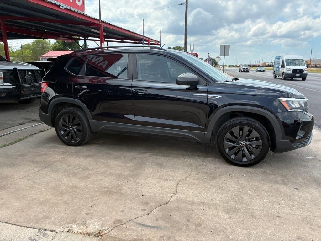Volkswagen Taos S 2022