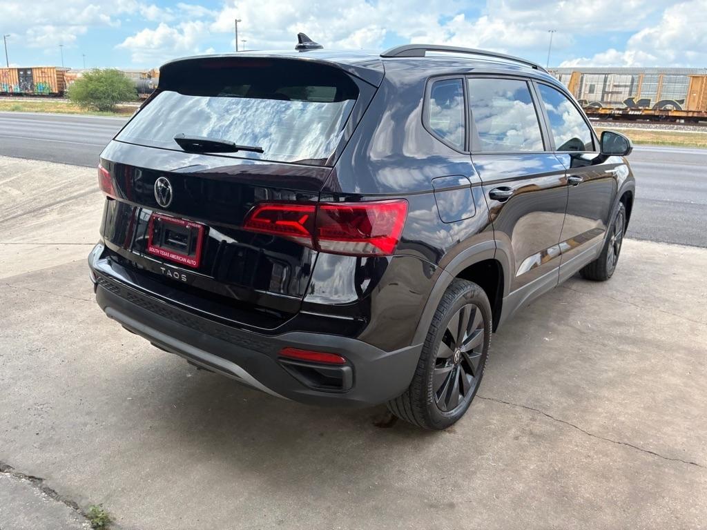 Volkswagen Taos S 2022