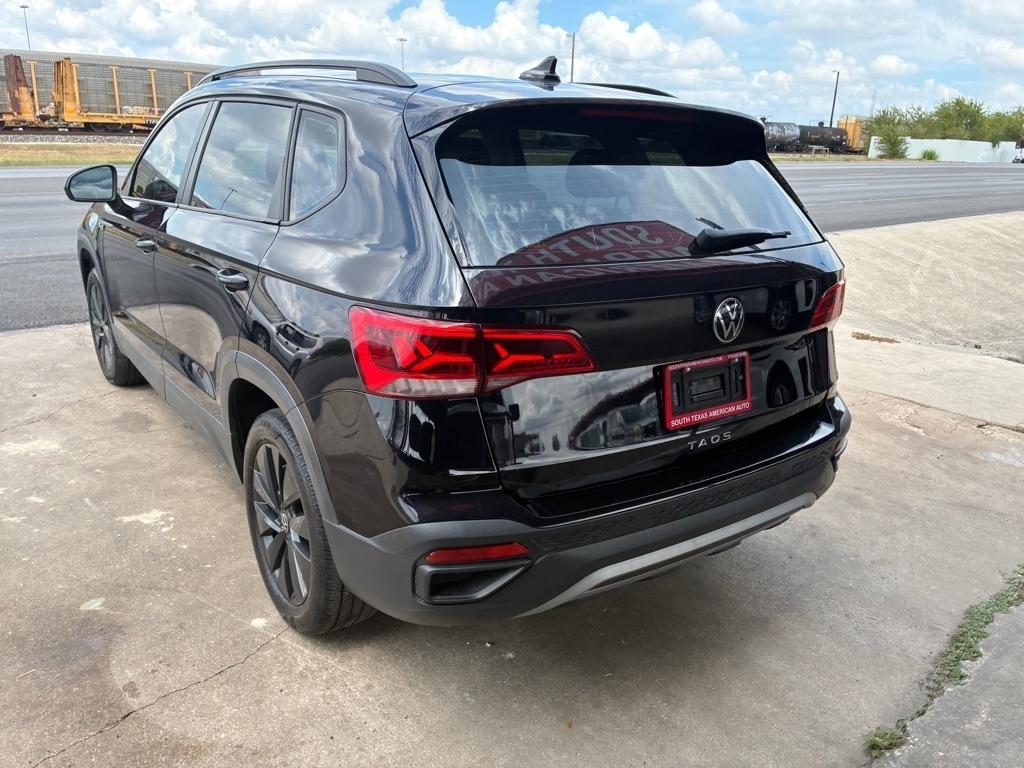 Volkswagen Taos S 2022
