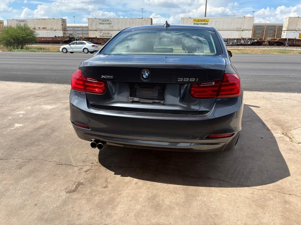 BMW 3-Series 328i xDrive Sedan 2014