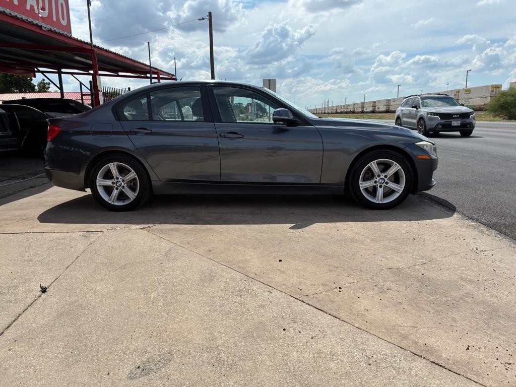 BMW 3-Series 328i xDrive Sedan 2014