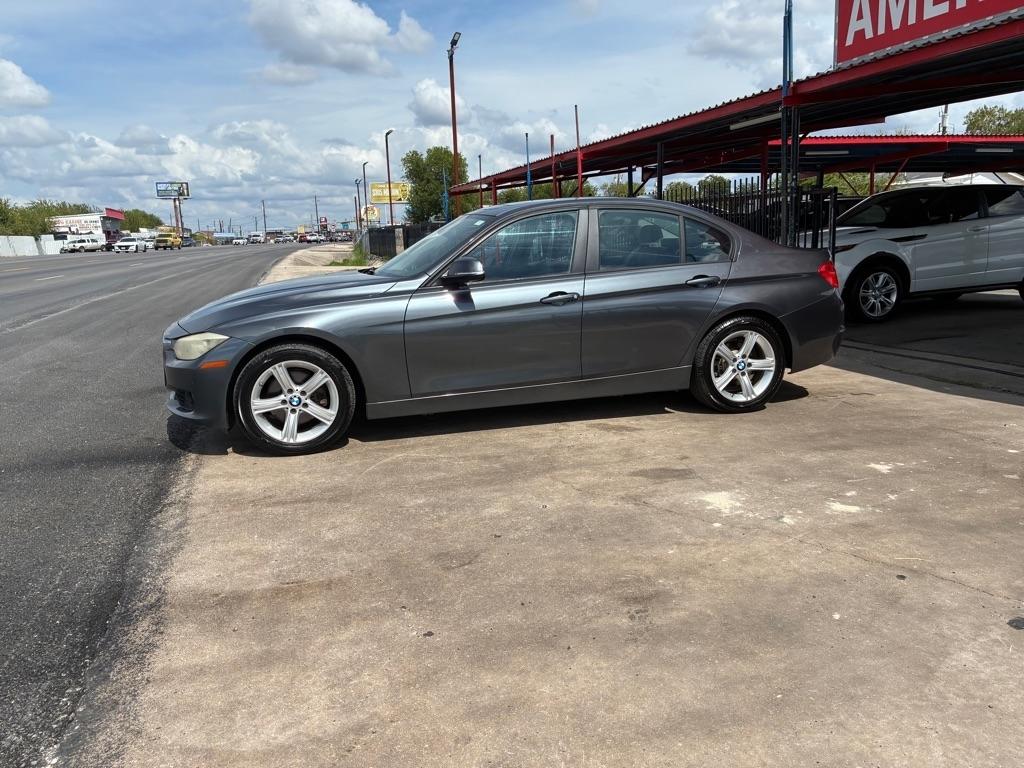 BMW 3-Series 328i xDrive Sedan 2014