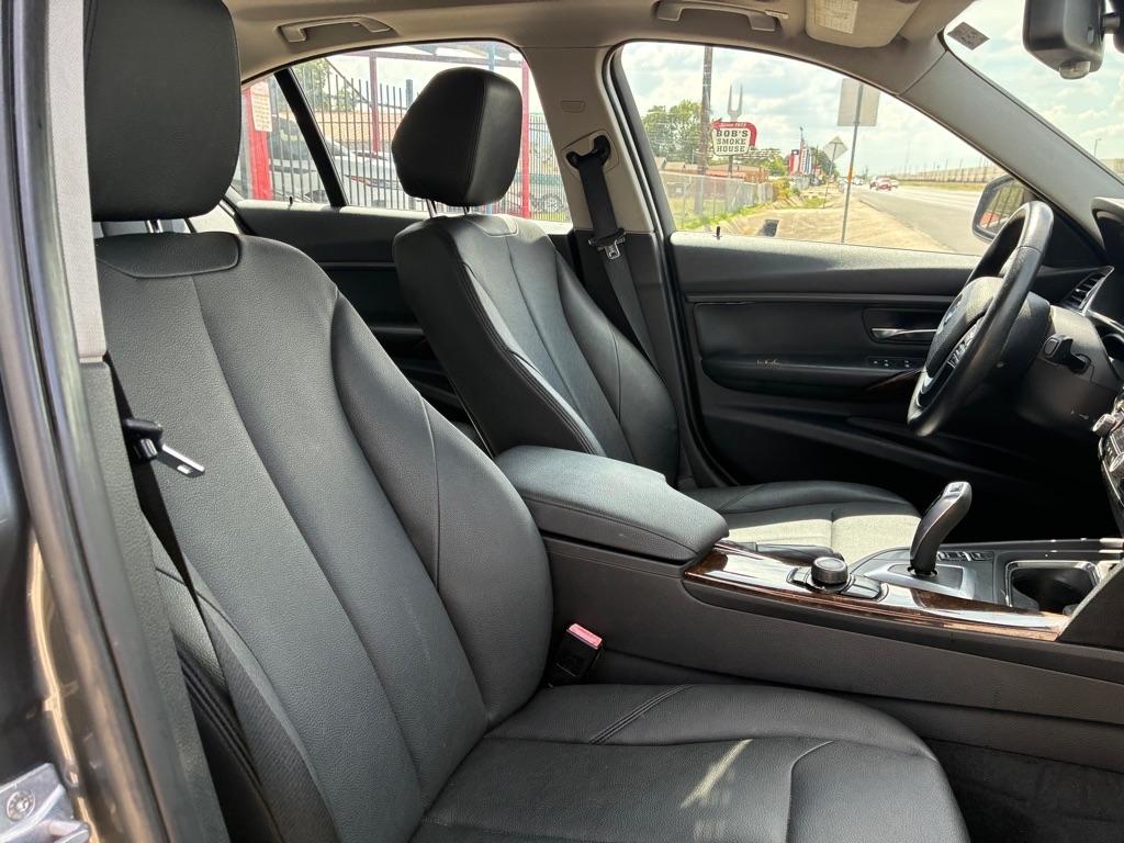 BMW 3-Series 328i xDrive Sedan 2014
