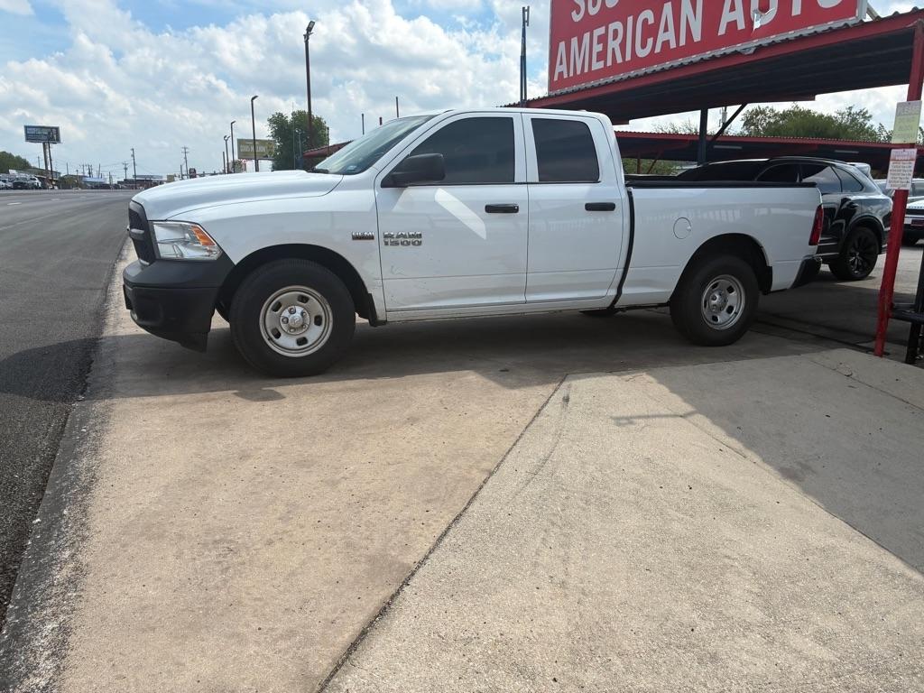 RAM 1500 Tradesman Quad Cab 2WD 2017