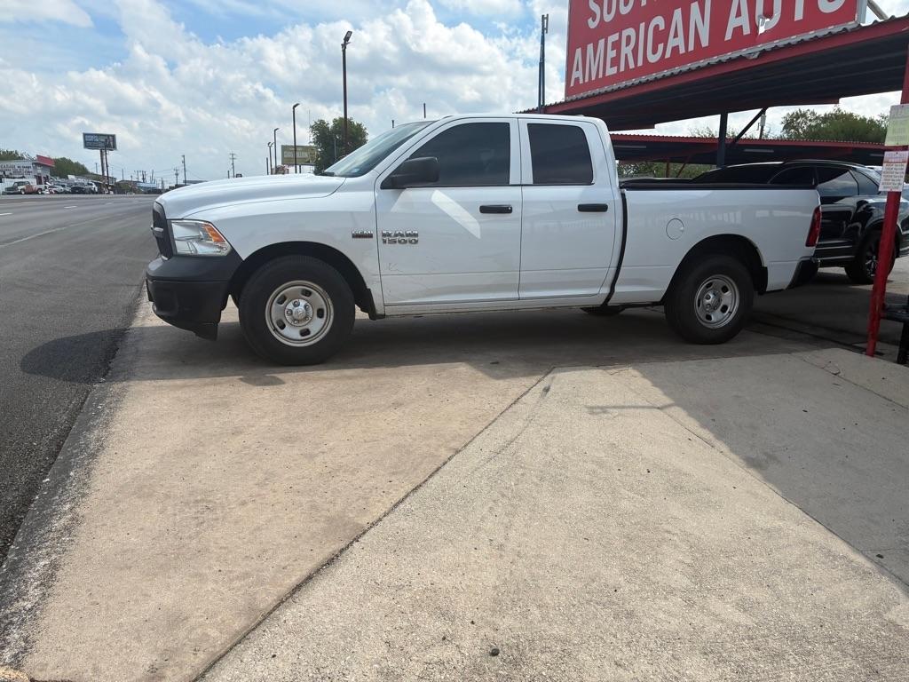 RAM 1500 Tradesman Quad Cab 2WD 2017