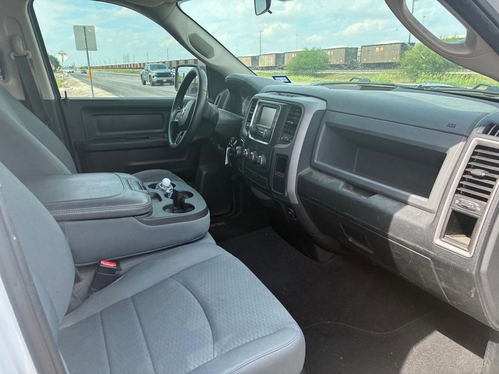 RAM 1500 Tradesman Quad Cab 2WD 2017