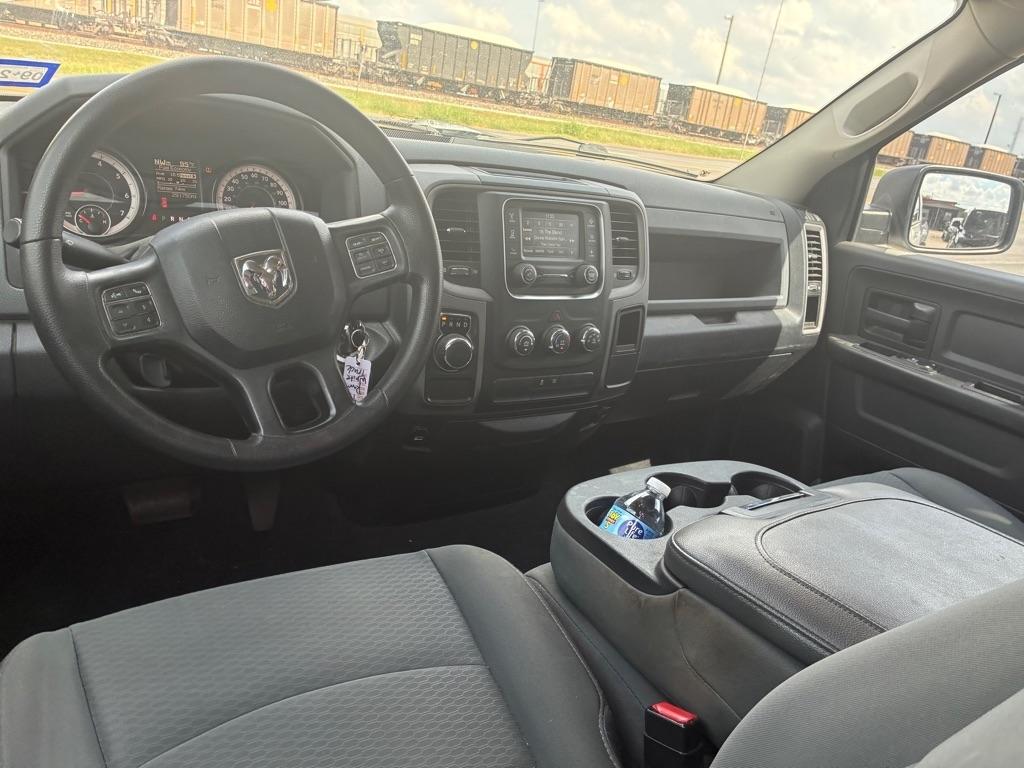RAM 1500 Tradesman Quad Cab 2WD 2017