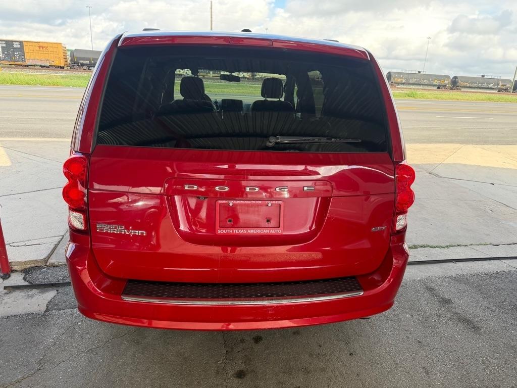 Dodge Grand Caravan photo 6
