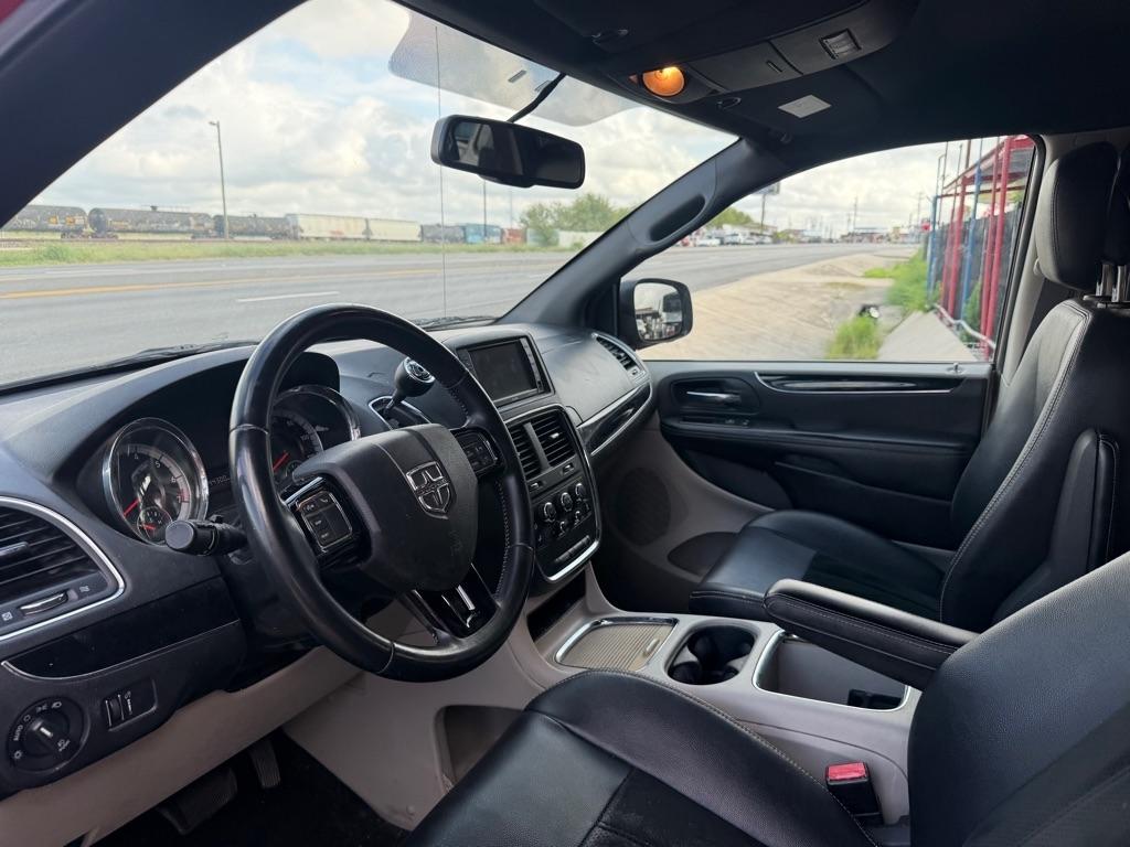 Dodge Grand Caravan photo 10