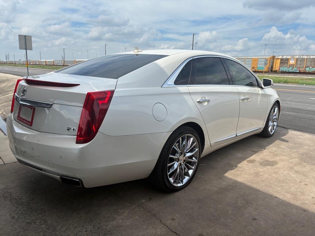 Cadillac XTS photo 10
