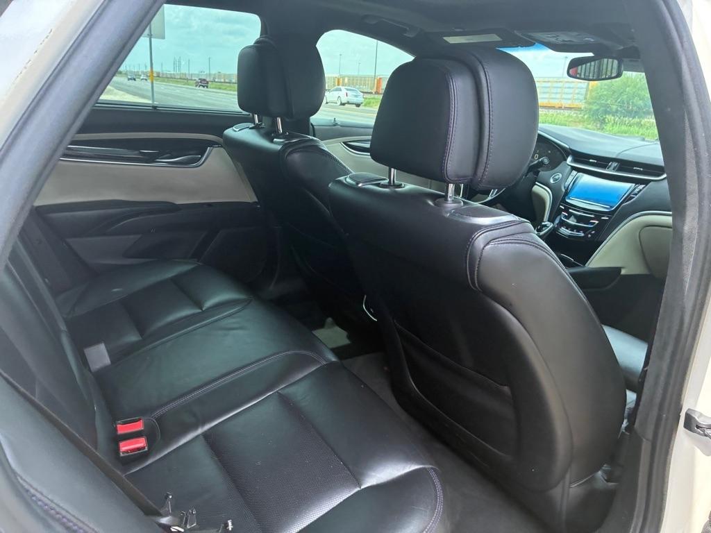 Cadillac XTS photo 23