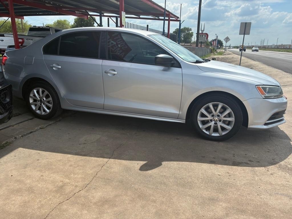 Volkswagen Jetta SE 6A 2015
