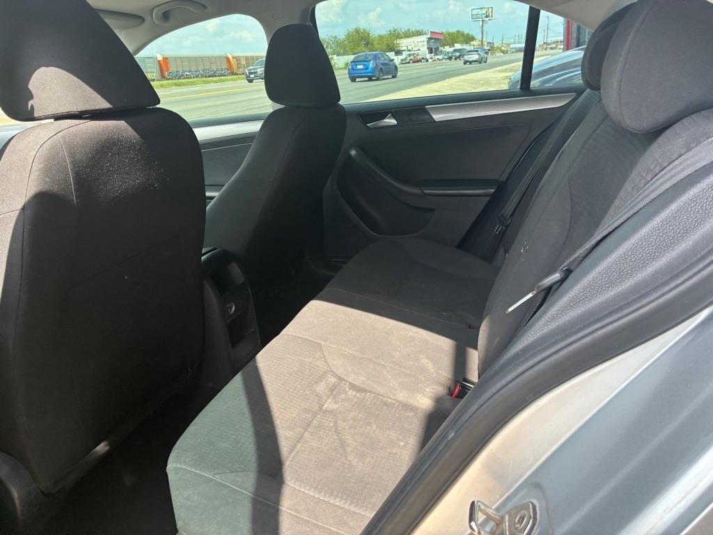 Volkswagen Jetta SE 6A 2015