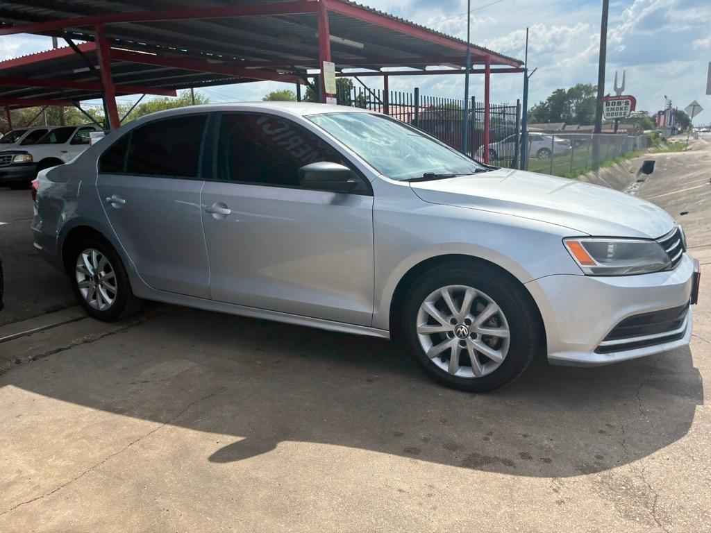 Volkswagen Jetta SE 6A 2015