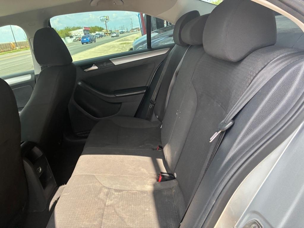 Volkswagen Jetta SE 6A 2015