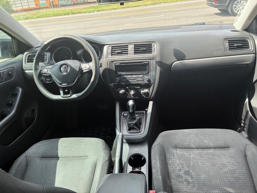 Volkswagen Jetta SE 6A 2015