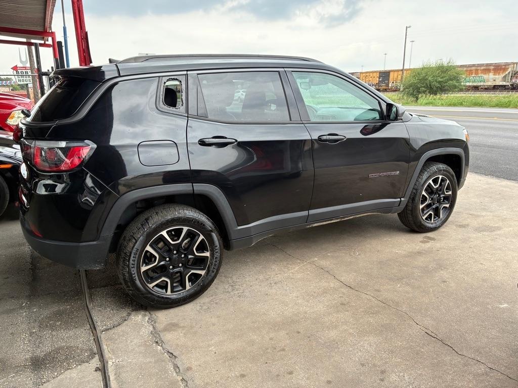 Jeep Cherokee Latitude Plus FWD 2020