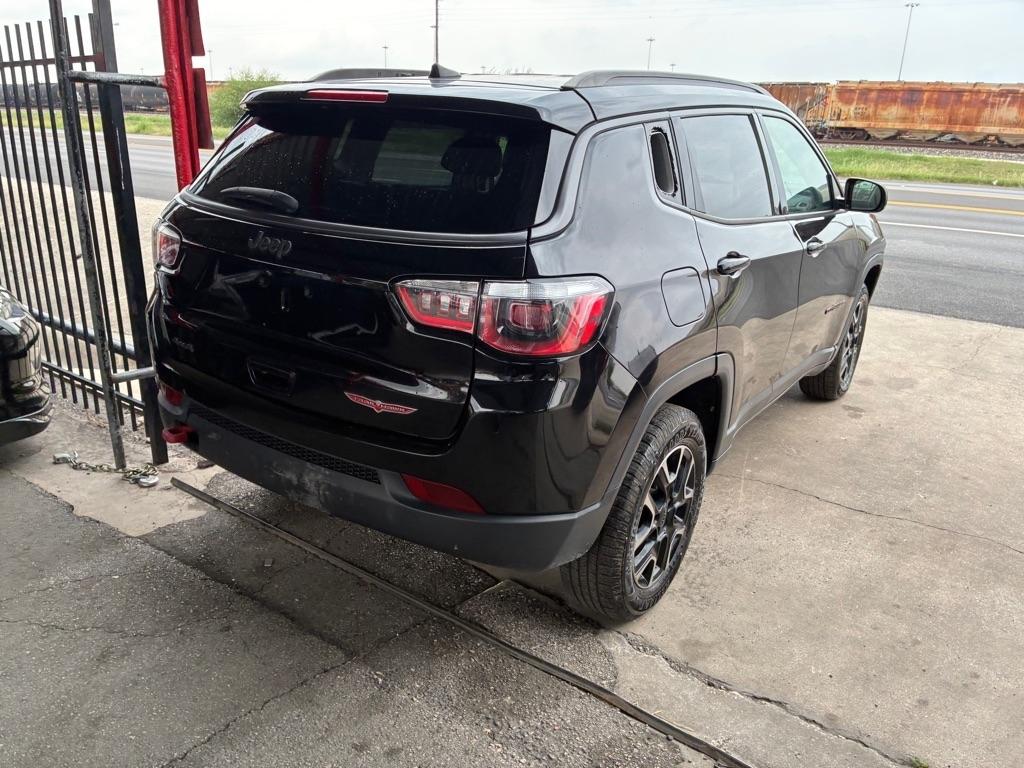 Jeep Cherokee Latitude Plus FWD 2020