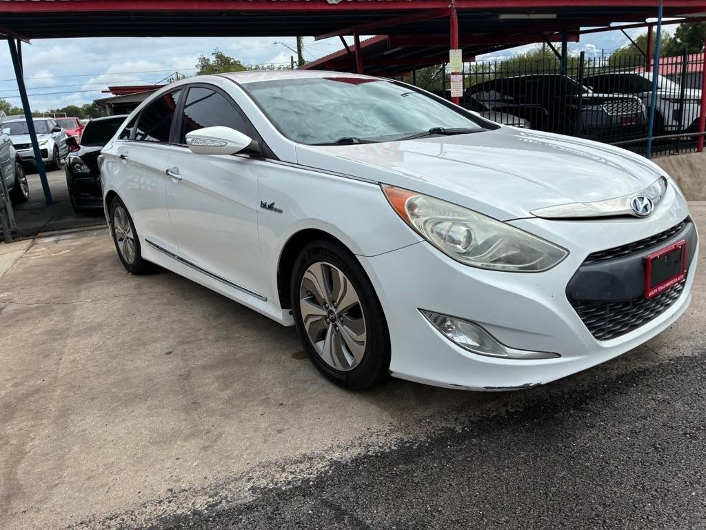 Hyundai Sonata Hybrid Sedan 2013
