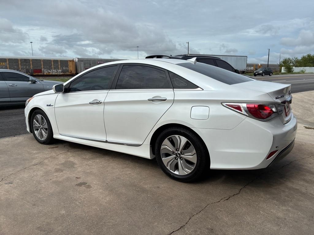 Hyundai Sonata Hybrid Sedan 2013