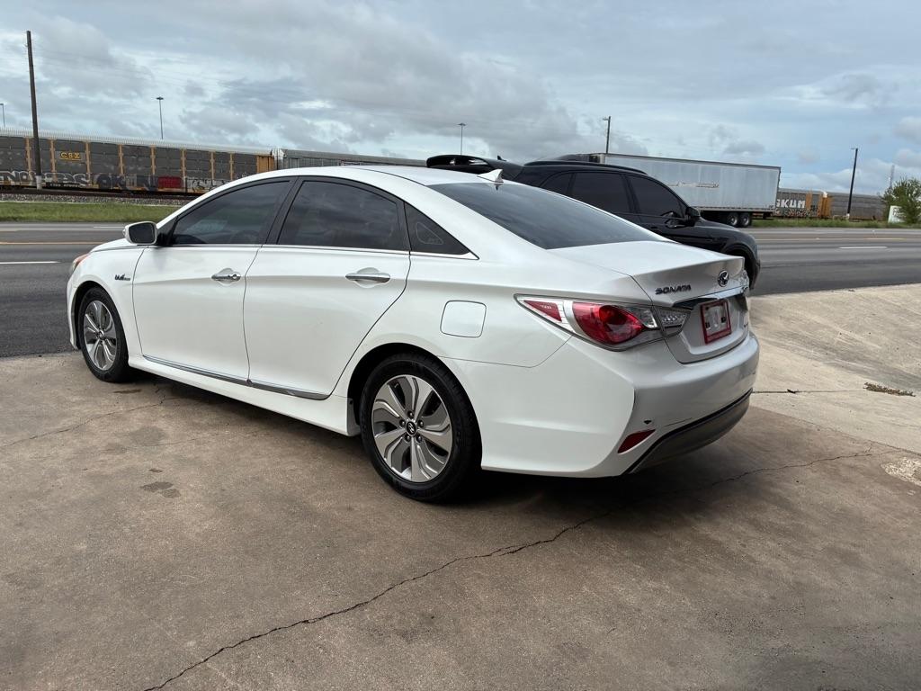 Hyundai Sonata Hybrid Sedan 2013