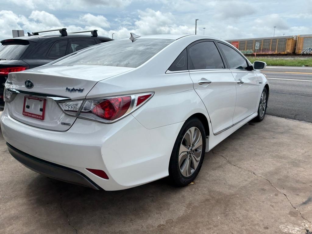 Hyundai Sonata Hybrid Sedan 2013