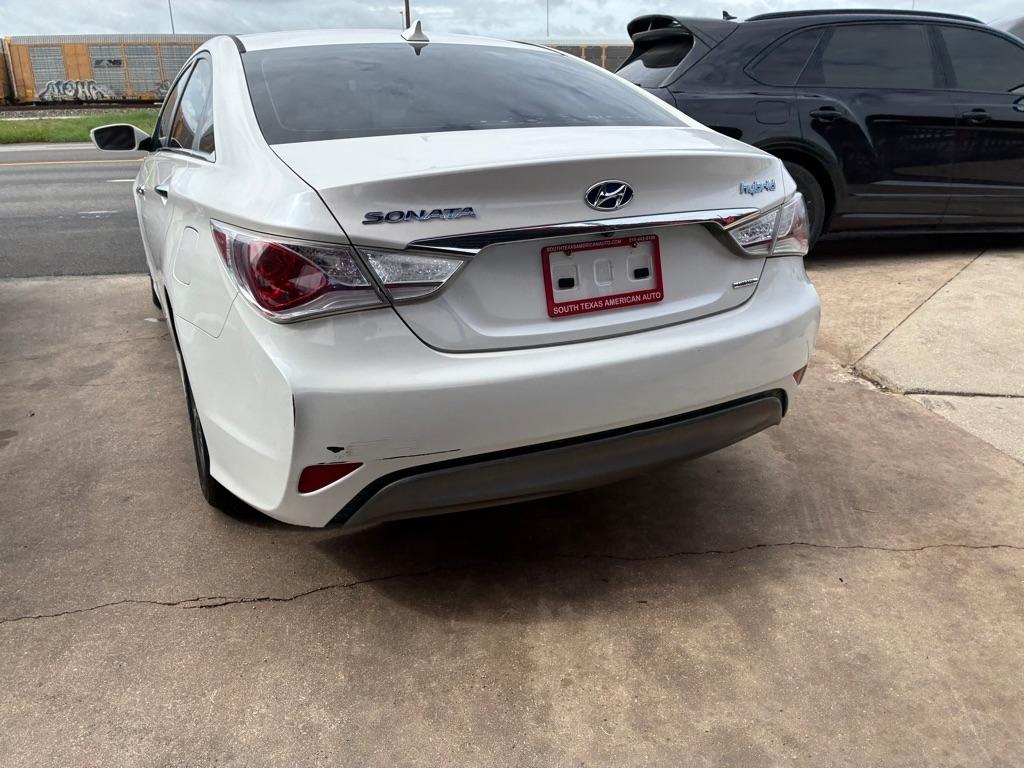 Hyundai Sonata Hybrid Sedan 2013