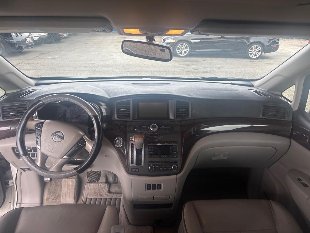 Nissan Quest photo 8