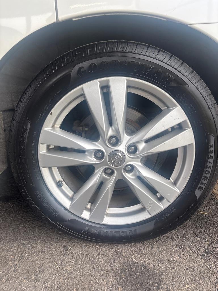 Nissan Quest photo 11