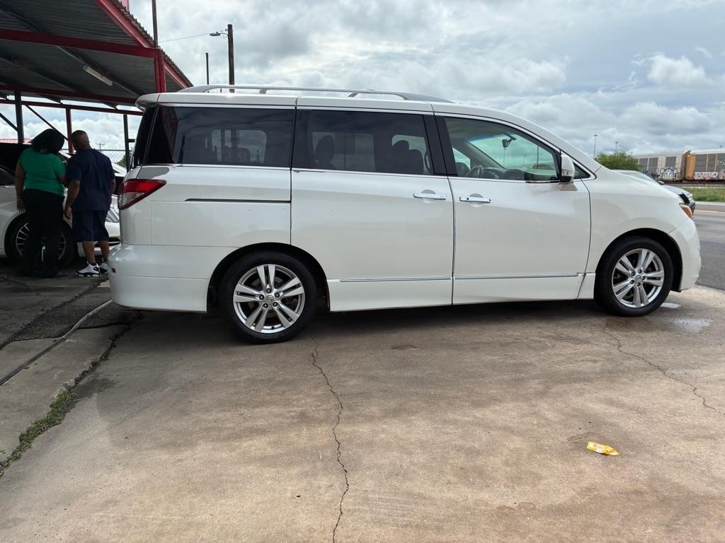Nissan Quest photo 18