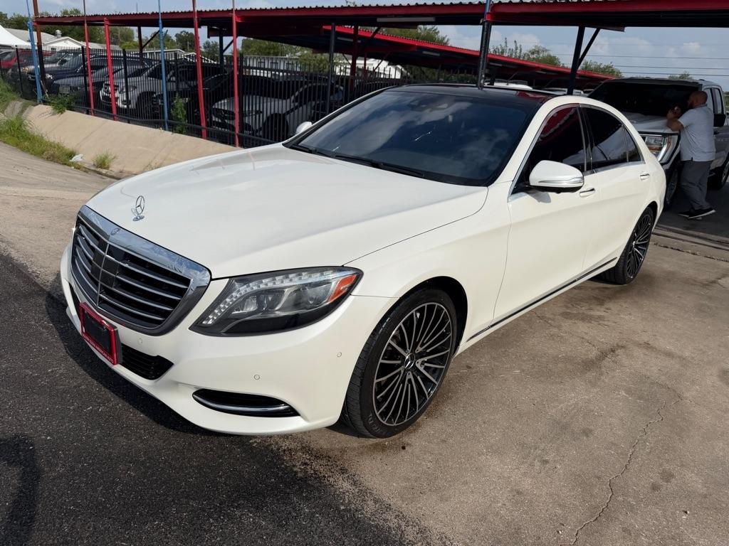 Mercedes-Benz S-Class S550 2015