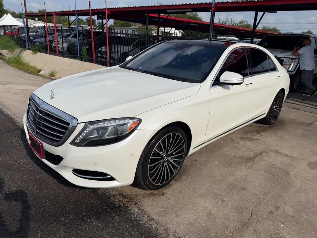 Mercedes-Benz S-Class S550 2015