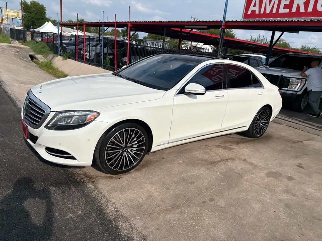 Mercedes-Benz S-Class S550 2015