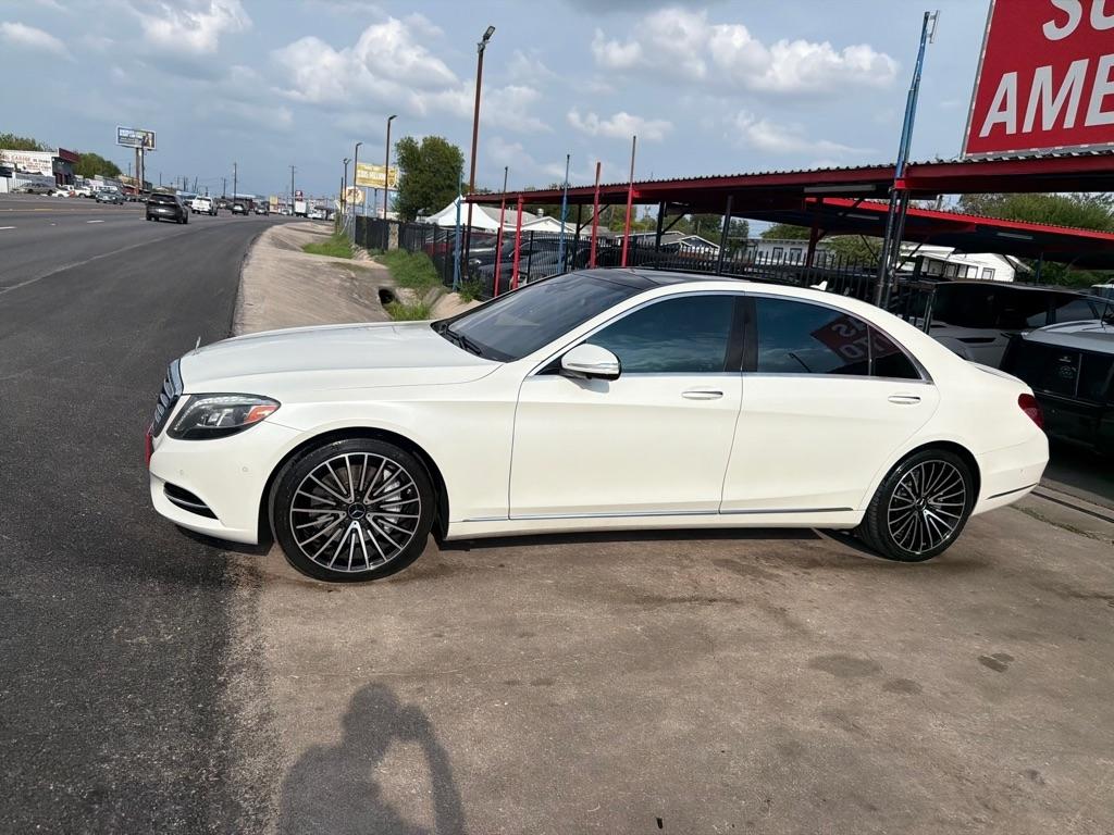 Mercedes-Benz S-Class S550 2015