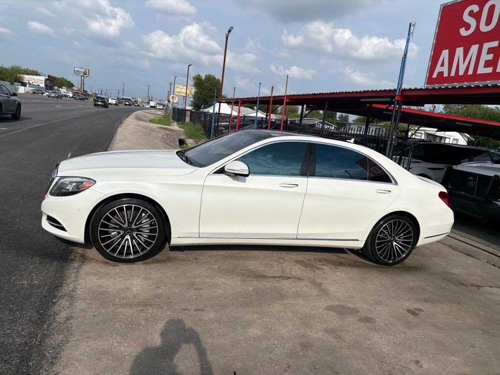 Mercedes-Benz S-Class S550 2015