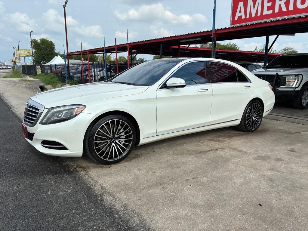 Mercedes-Benz S-Class S550 2015