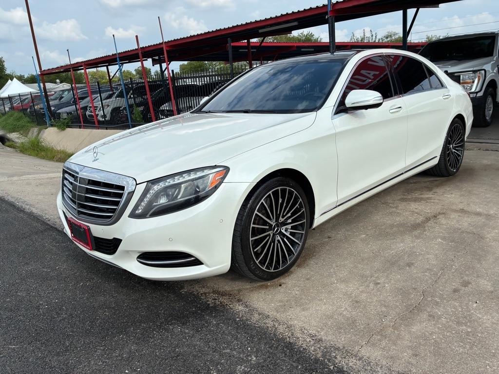 Mercedes-Benz S-Class S550 2015