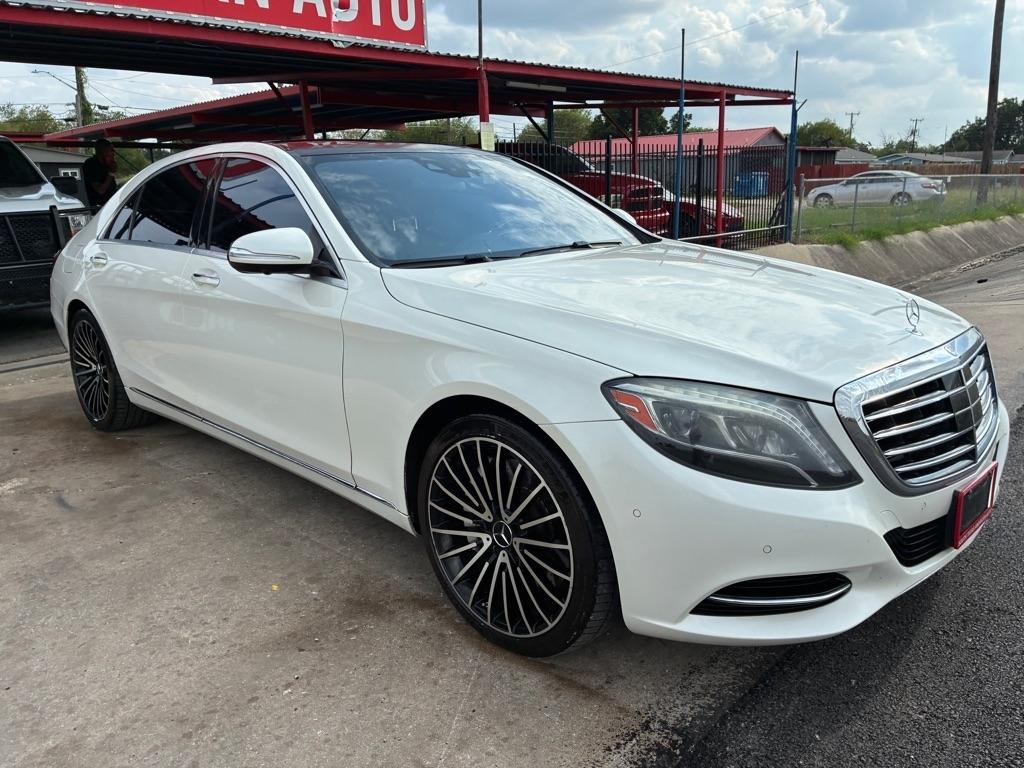 Mercedes-Benz S-Class S550 2015
