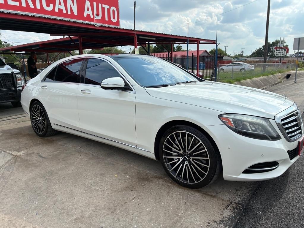 Mercedes-Benz S-Class S550 2015