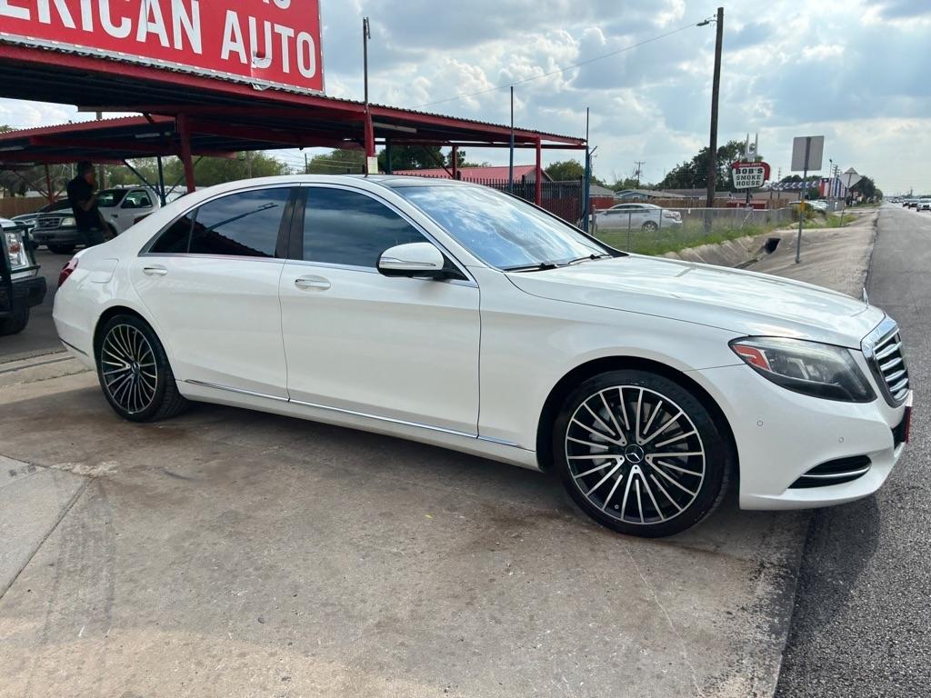 Mercedes-Benz S-Class S550 2015
