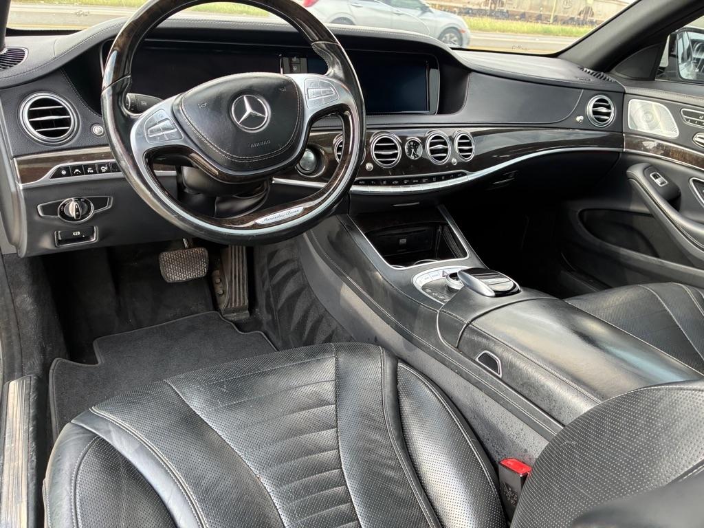 Mercedes-Benz S-Class S550 2015